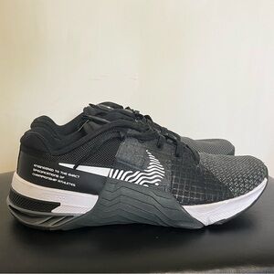 Nike Metcon 8 Training Shoes